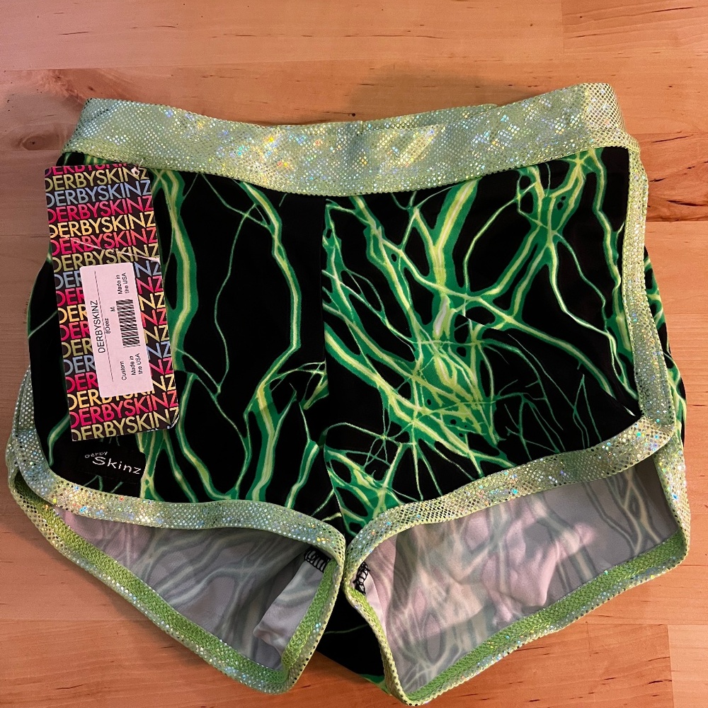 DerbySkinz Green Lightening Shorts Medium NWT